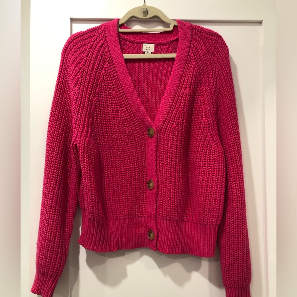 a new day medium hot pink sweater